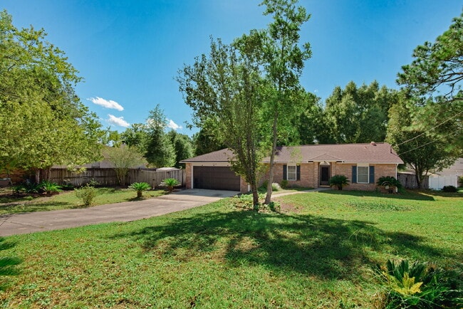 1218 Ego Dr in Crestview, FL - Building Photo - Building Photo