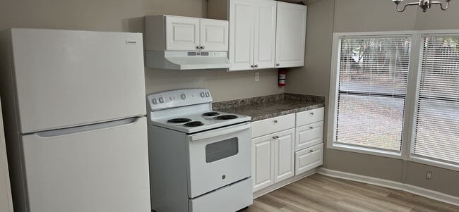 6803 Waters Ave in Savannah, GA - Building Photo - Building Photo
