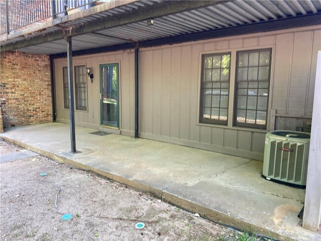 3085 Colonial Way in Atlanta, GA - Building Photo - Building Photo