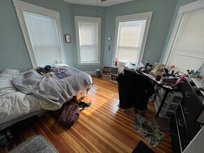 304 Highland Ave in Somerville, MA - Building Photo - Building Photo