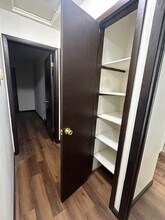 220 Pleasant St in Lake Mills, WI - Building Photo - Building Photo