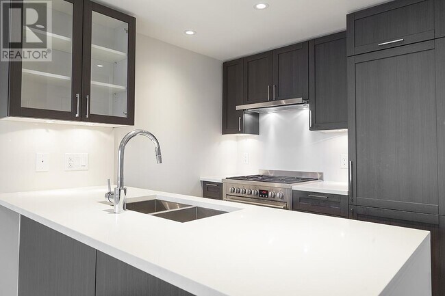 property at 5598-5598 Ormidale St