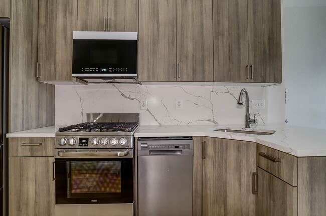 301 Madison St in Hoboken, NJ - Building Photo - Building Photo