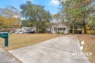 15 Mary Elizabeth Dr in Beaufort, SC - Building Photo - Building Photo