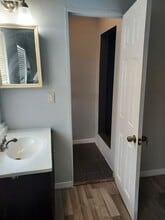 905 E Powhatan Ave in Tampa, FL - Building Photo - Building Photo