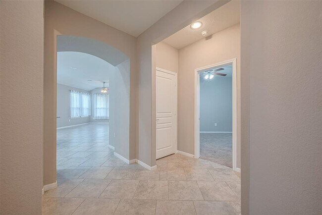 5323 Royal Press Dr in Katy, TX - Building Photo - Building Photo