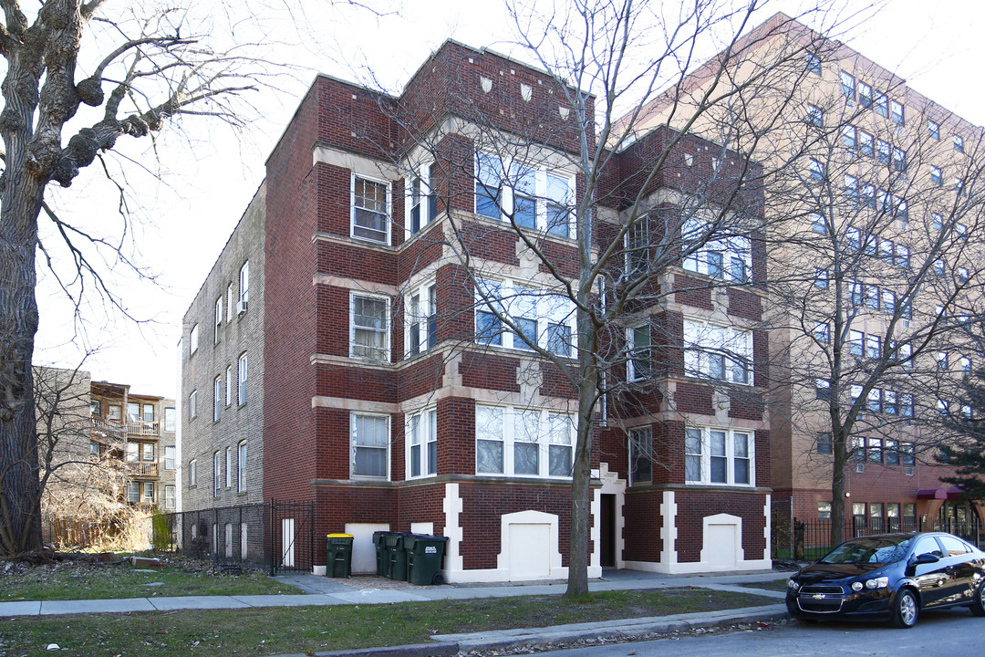 7425 S Kingston Ave in Chicago, IL - Foto de edificio