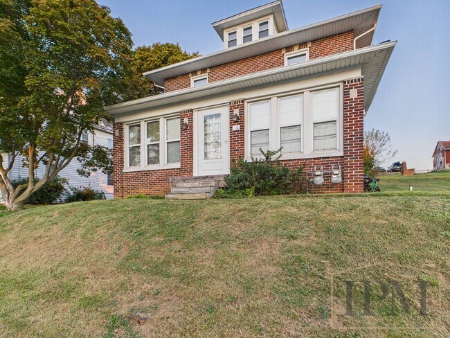 property at 15 N Main St