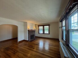 19 Hancock Ave, Unit 1 in Medford, MA - Building Photo