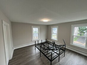 174 Lamson St in West Haven, CT - Building Photo - Building Photo