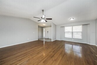 7702 Murcott Cir in Orlando, FL - Building Photo - Building Photo