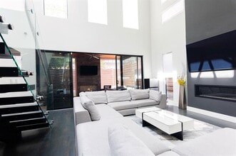 5629 Matalee Ave in Dallas, TX - Building Photo - Building Photo