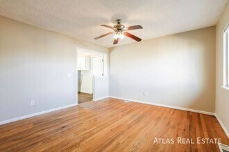 730 S Oakland St in Aurora, CO - Building Photo - Building Photo