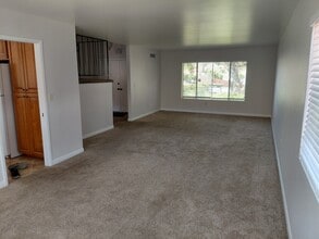 5612 Galloping Way in Bonita, CA - Building Photo - Building Photo