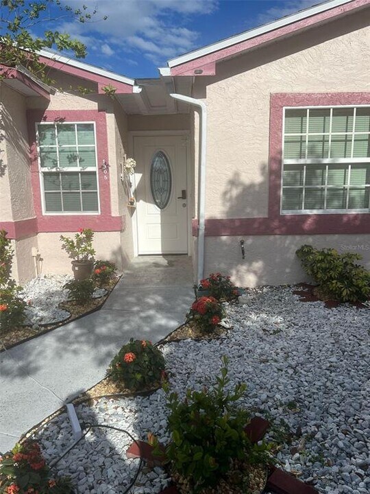 1905 Mary St in Kissimmee, FL - Building Photo