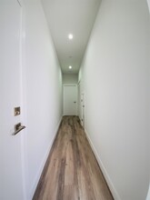 2337 S Crenshaw Blvd, Unit 2337 in Los Angeles, CA - Building Photo - Building Photo