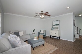 115 Connetquot Ave in East Islip, NY - Building Photo - Building Photo