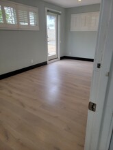 11721 Puryear Ln in Garden Grove, CA - Foto de edificio - Building Photo
