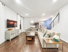 1309 Laird St in Houston, TX - Building Photo