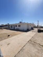 7416 Alpine Dr in El Paso, TX - Foto de edificio - Building Photo