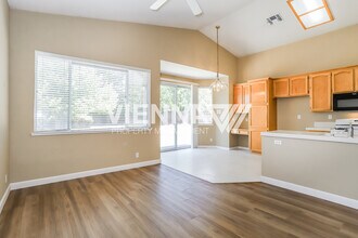232 Fremantle Ct in Roseville, CA - Building Photo - Building Photo