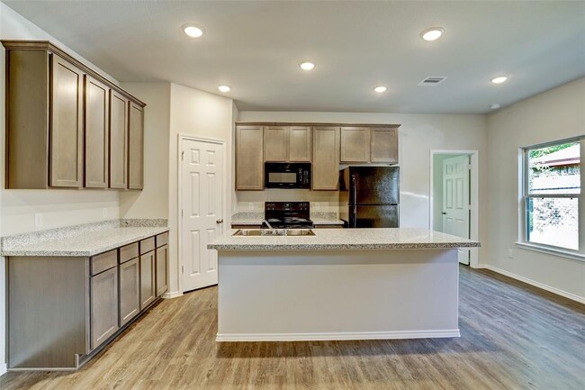 property at 409 S 12th St