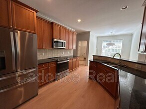 814 Lambrook Dr in Wilmington, NC - Building Photo - Building Photo