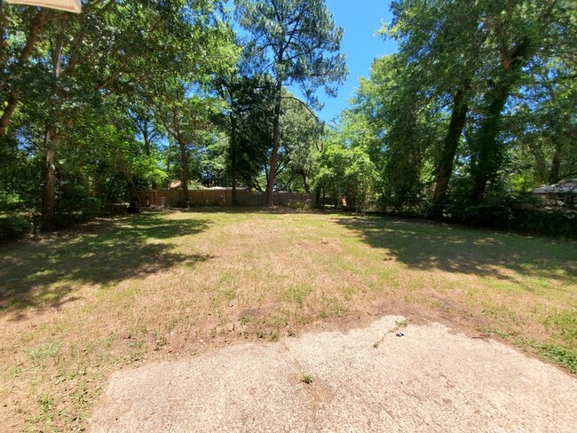 2340 Gish Ln in Tyler, TX - Building Photo - Building Photo