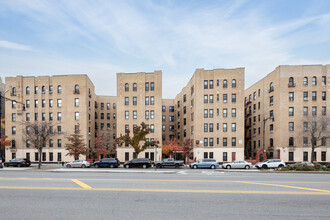 1235 Grand Concourse in Bronx, NY - Building Photo - Building Photo