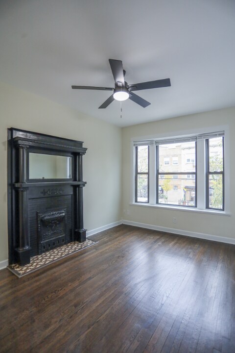 5937 N Broadway in Chicago, IL - Building Photo