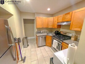 74 Egmont St in Brookline, MA - Building Photo