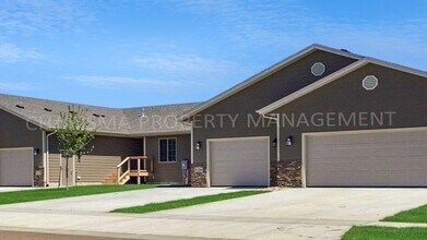 4318 N Pennsylvania Ave in Sioux Falls, SD - Building Photo - Building Photo