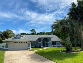 11365 Silverwood Ct in Spring Hill, FL - Building Photo - Building Photo