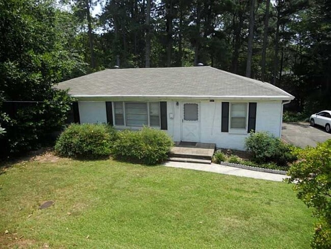 property at 4267 Chamblee Tucker Rd