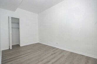 4702 W Fulton St in Chicago, IL - Building Photo - Building Photo