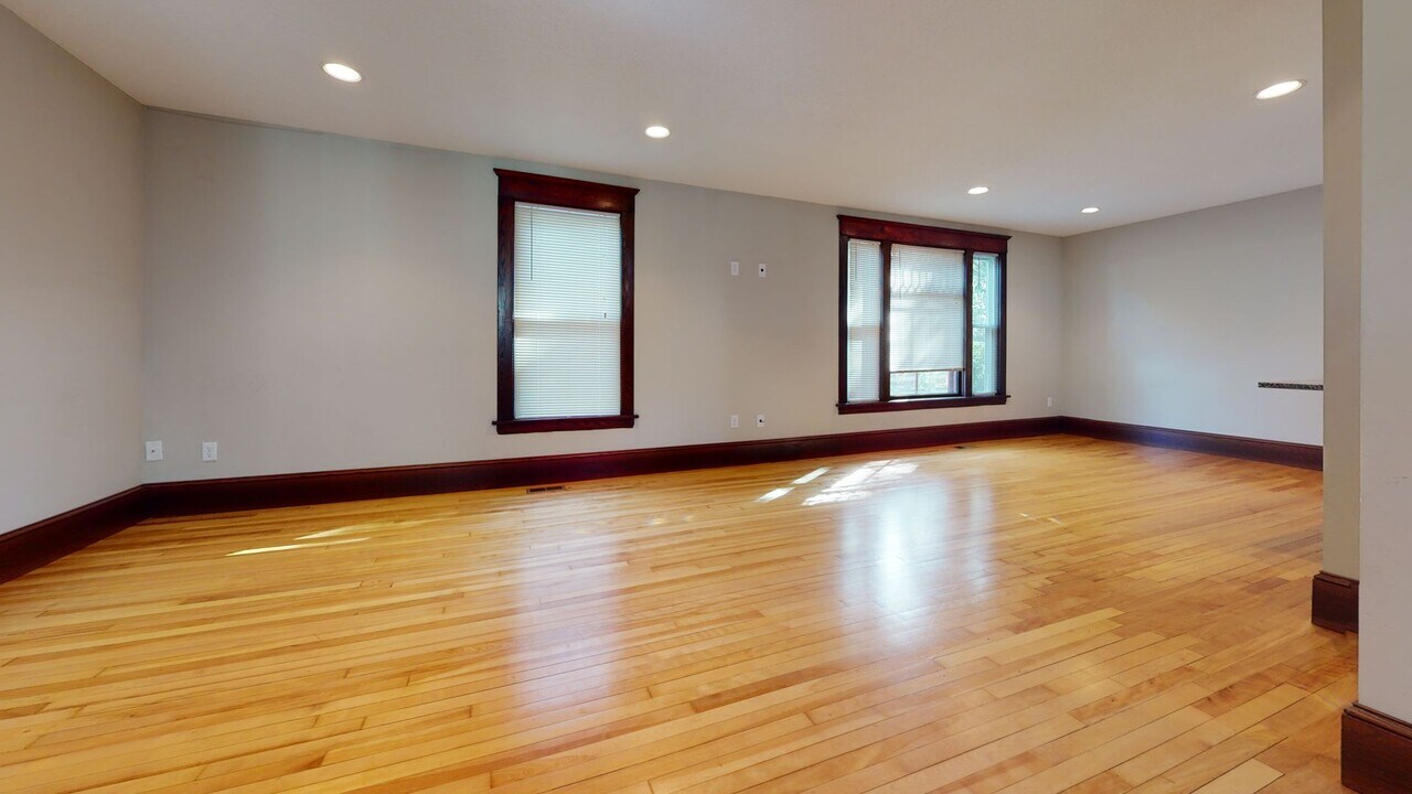 1101 17th Ave SE in Minneapolis, MN - Building Photo
