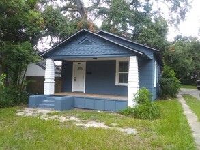 1525 Larue Ave in Jacksonville, FL - Building Photo - Building Photo