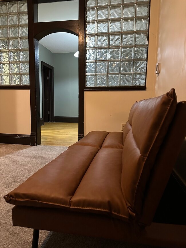 118 Pine St, Unit FURNISHED