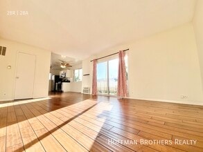 1808 N Harvard Blvd, Unit 19 in Los Angeles, CA - Building Photo - Building Photo