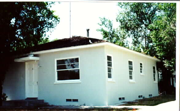 756 W 10th St in San Bernardino, CA - Foto de edificio - Building Photo