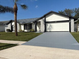 2355 Bay Leaf Dr in Orlando, FL - Building Photo