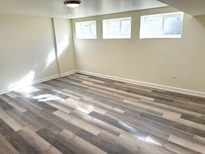 10350 Milford St, Unit G2 in Westchester, IL - Building Photo - Building Photo