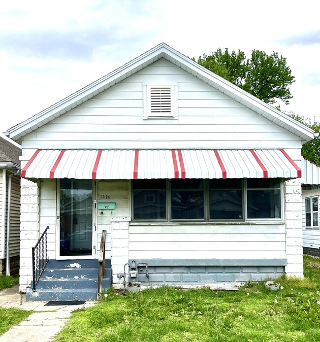 property at 1414 E Indiana St