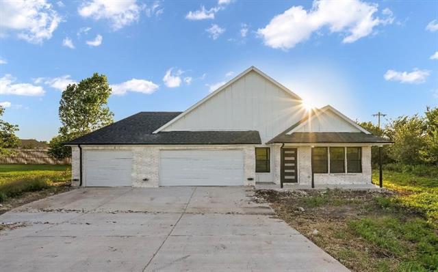 property at 11 Red Rd