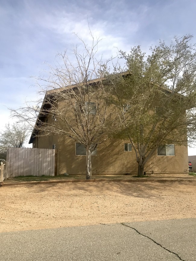 8355 Xavier Ave in California City, CA - Building Photo - Other