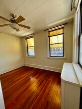 921 Christian St, Unit 3 in Philadelphia, PA - Foto de edificio - Building Photo