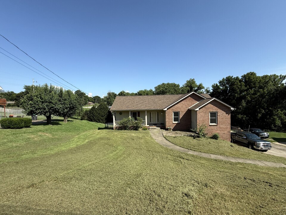 704 Jace Dr in Clarksville, TN - Building Photo