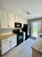 81 Gloucester Dr in Lynchburg, VA - Building Photo - Building Photo