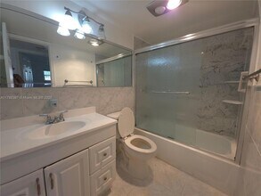 8940 S Hollybrook Blvd, Unit 109 in Pembroke Pines, FL - Building Photo - Building Photo