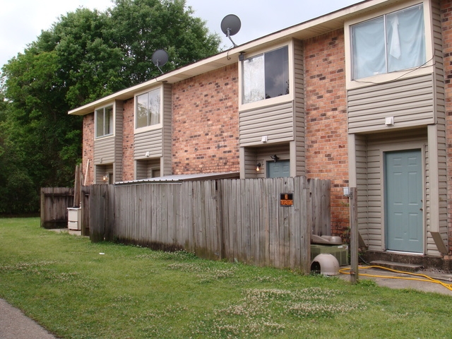 15026 Forest Grove Ave in Baton Rouge, LA - Building Photo - Building Photo